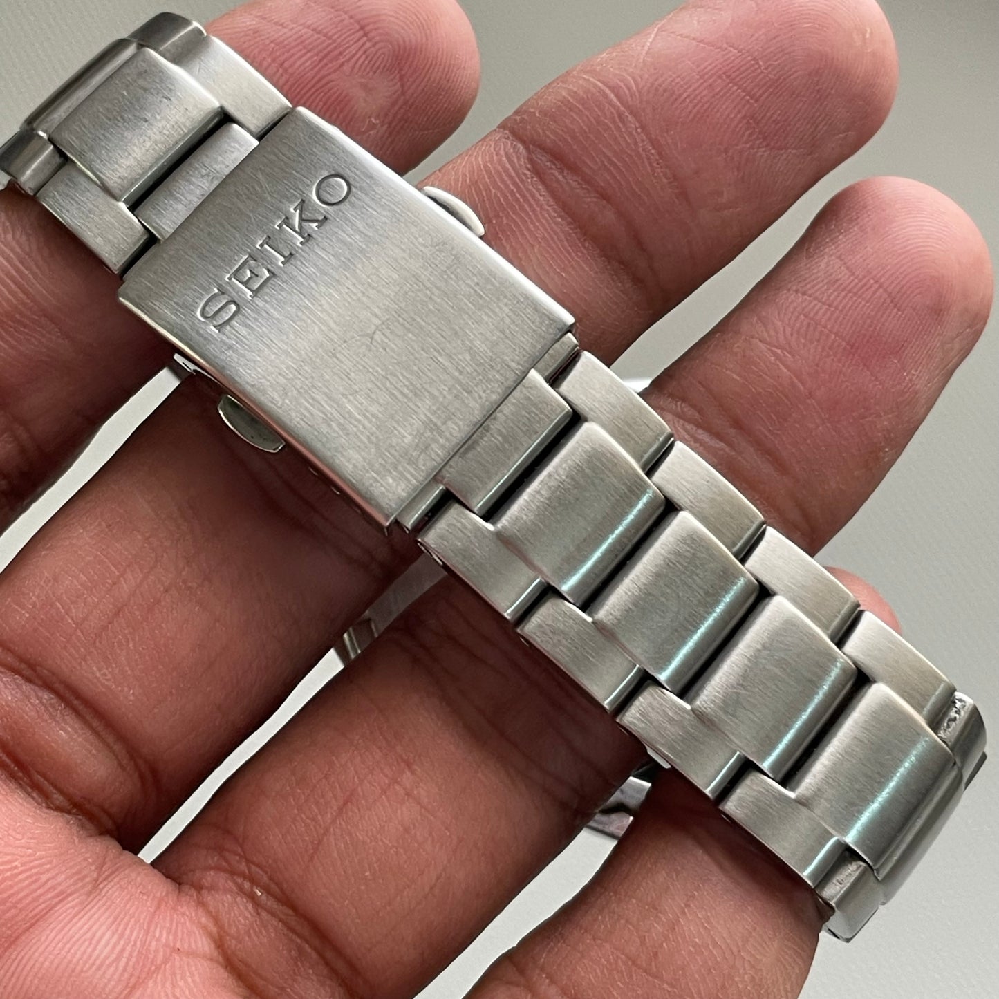 Seiko Quartz Sapphire Crystal