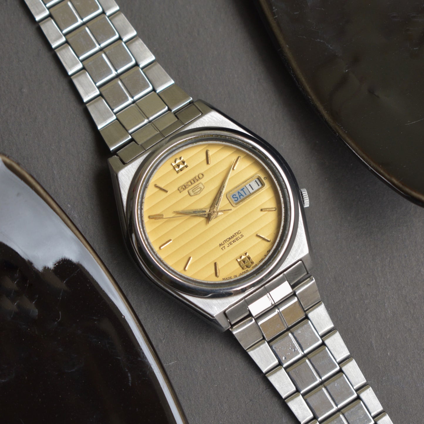 Vintage Seiko 5 Automatic 7009-8760