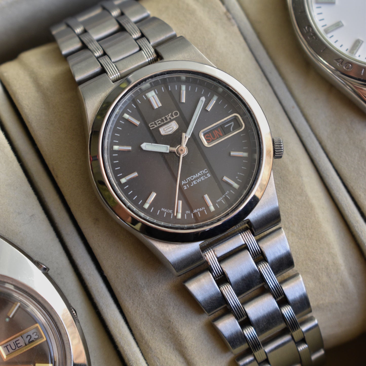 Seiko 5 Automatic Grey Linen