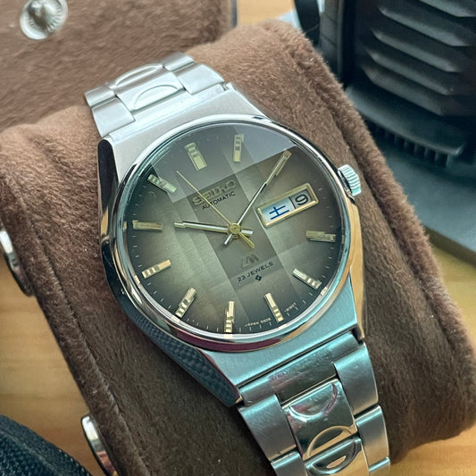 Vintage Seiko Lord Matic 5606-8110