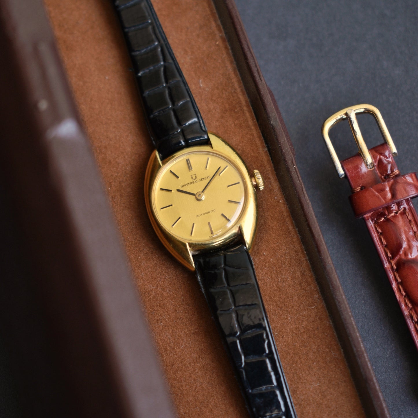 Universal Geneve Manual Wind For Her
