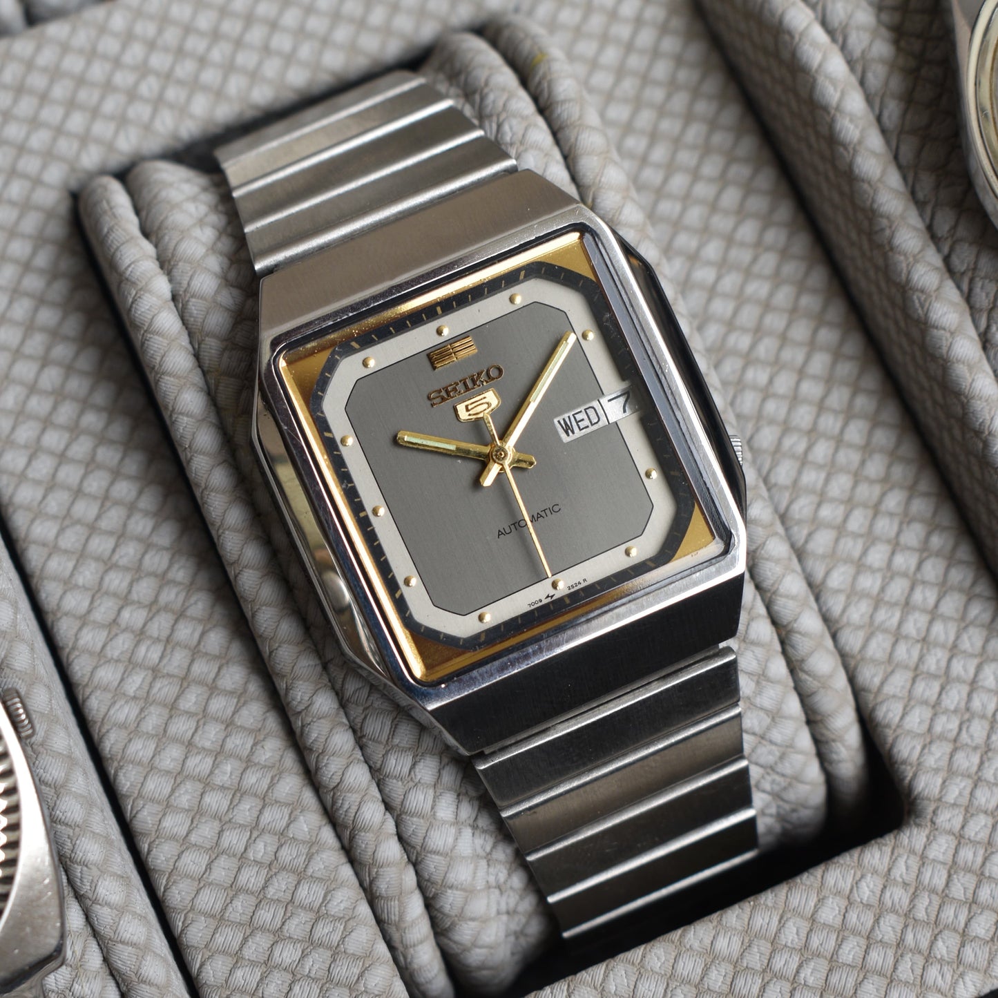 Seiko 5 Automatic 7009-208A