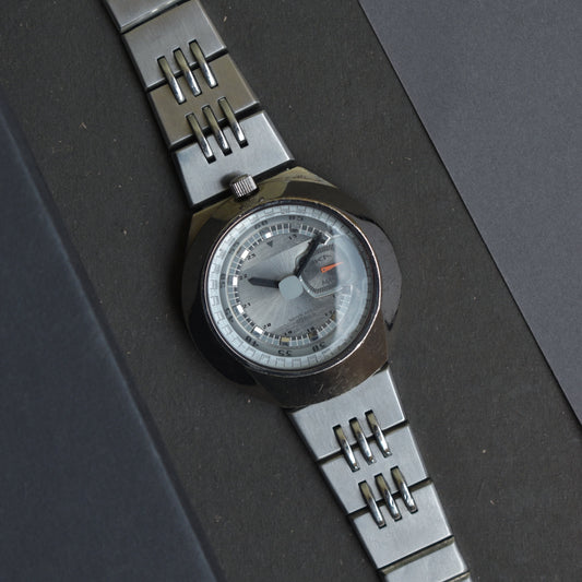 Vintage Seiko Alba Bullhead – V707-0A20