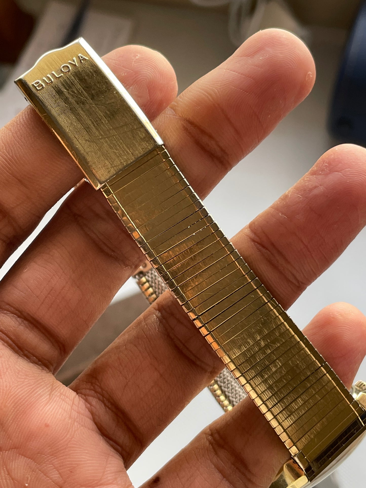 Bulova Sea King Automatic Watch – Gold Plated with Linen Dial – Vintage Style from Zaeem Watches