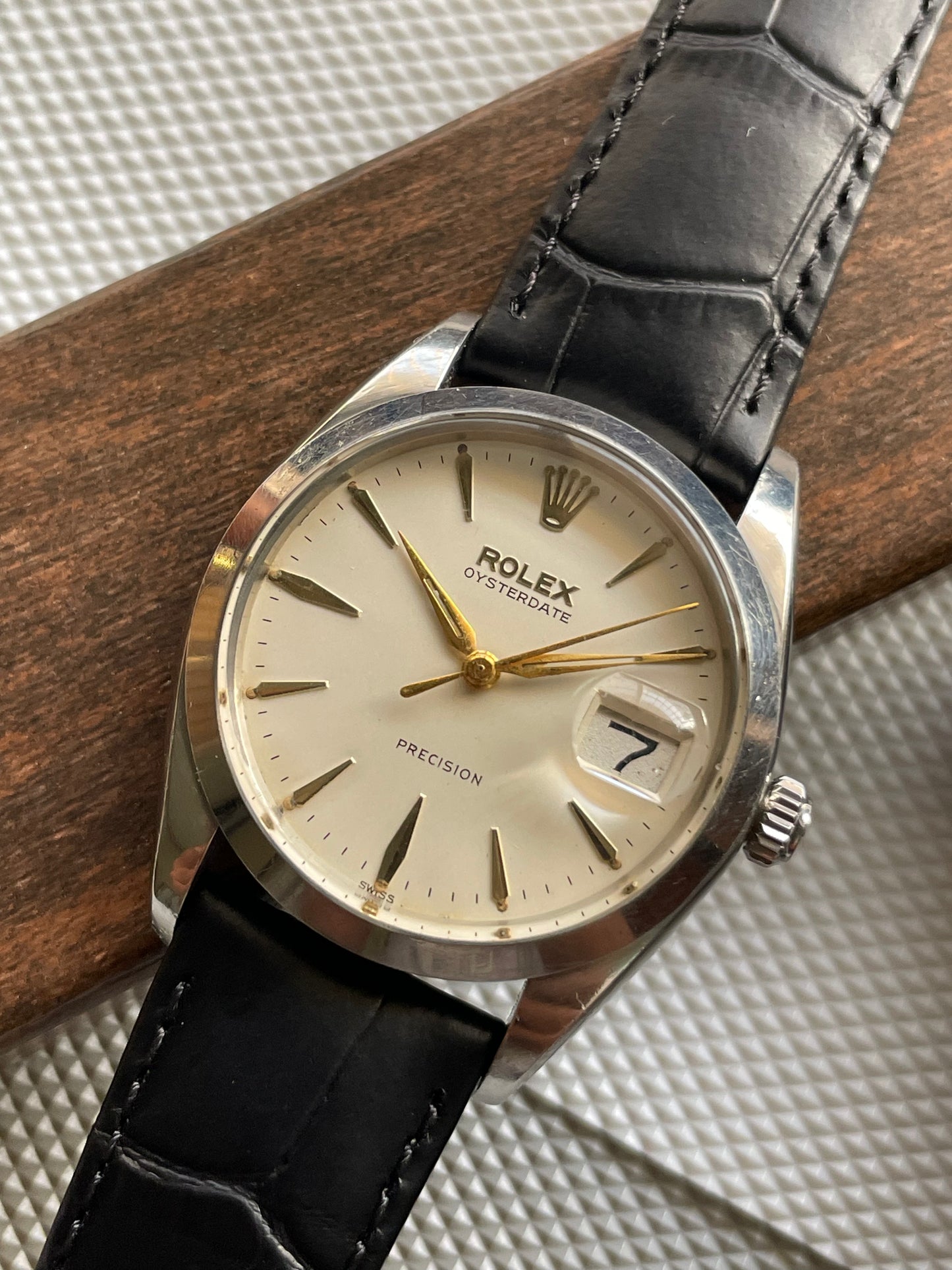 1969 Rolex Oysterdate Precision 6694 – Vintage Swiss Icon from Zaeem Watches