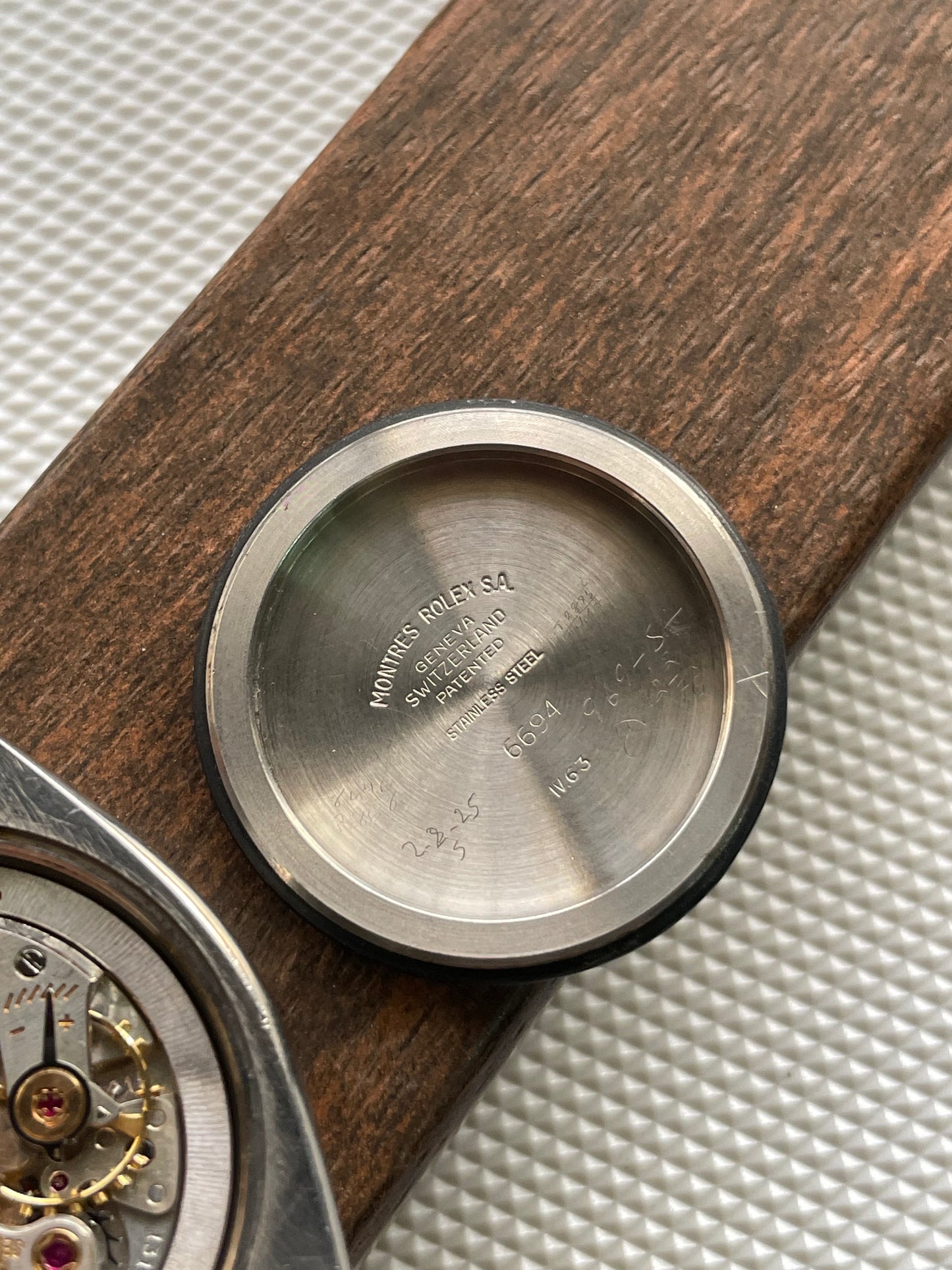 1969 Rolex Oysterdate Precision 6694 – Vintage Swiss Icon from Zaeem Watches