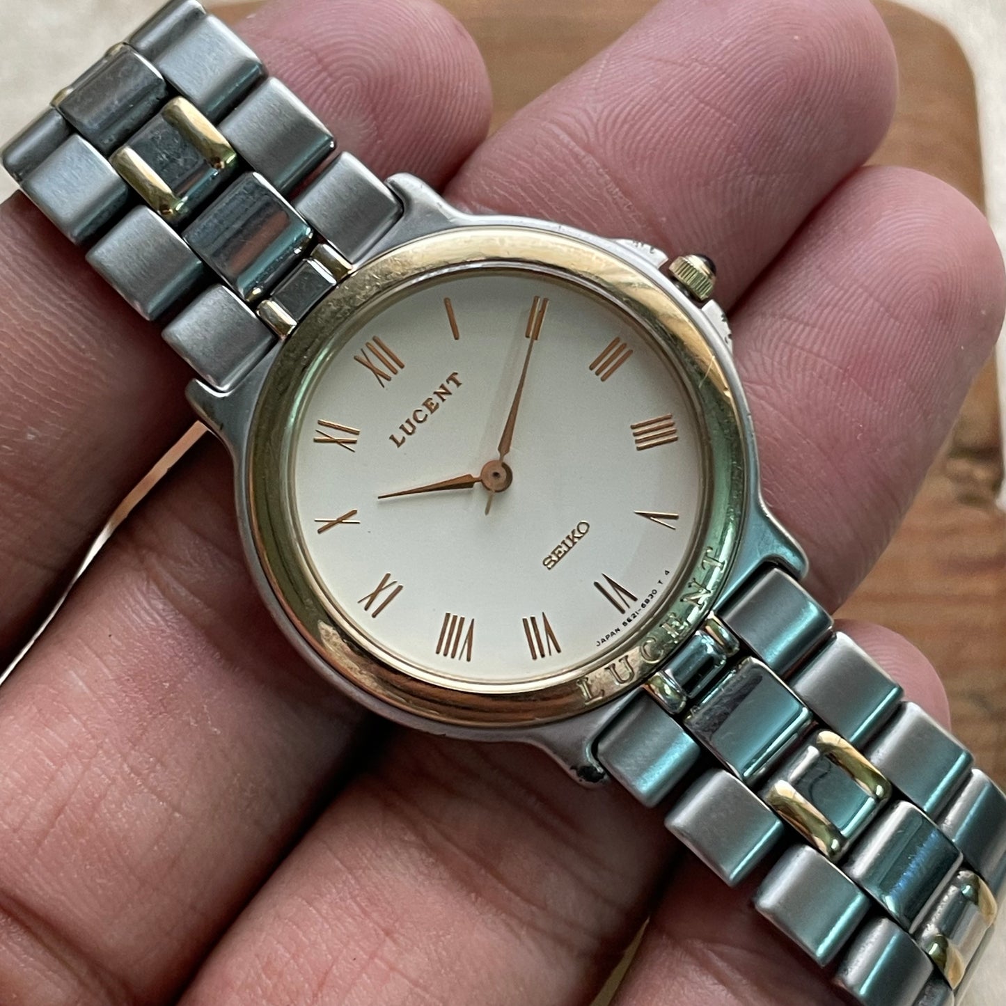 Seiko Lucent Unisex Dress