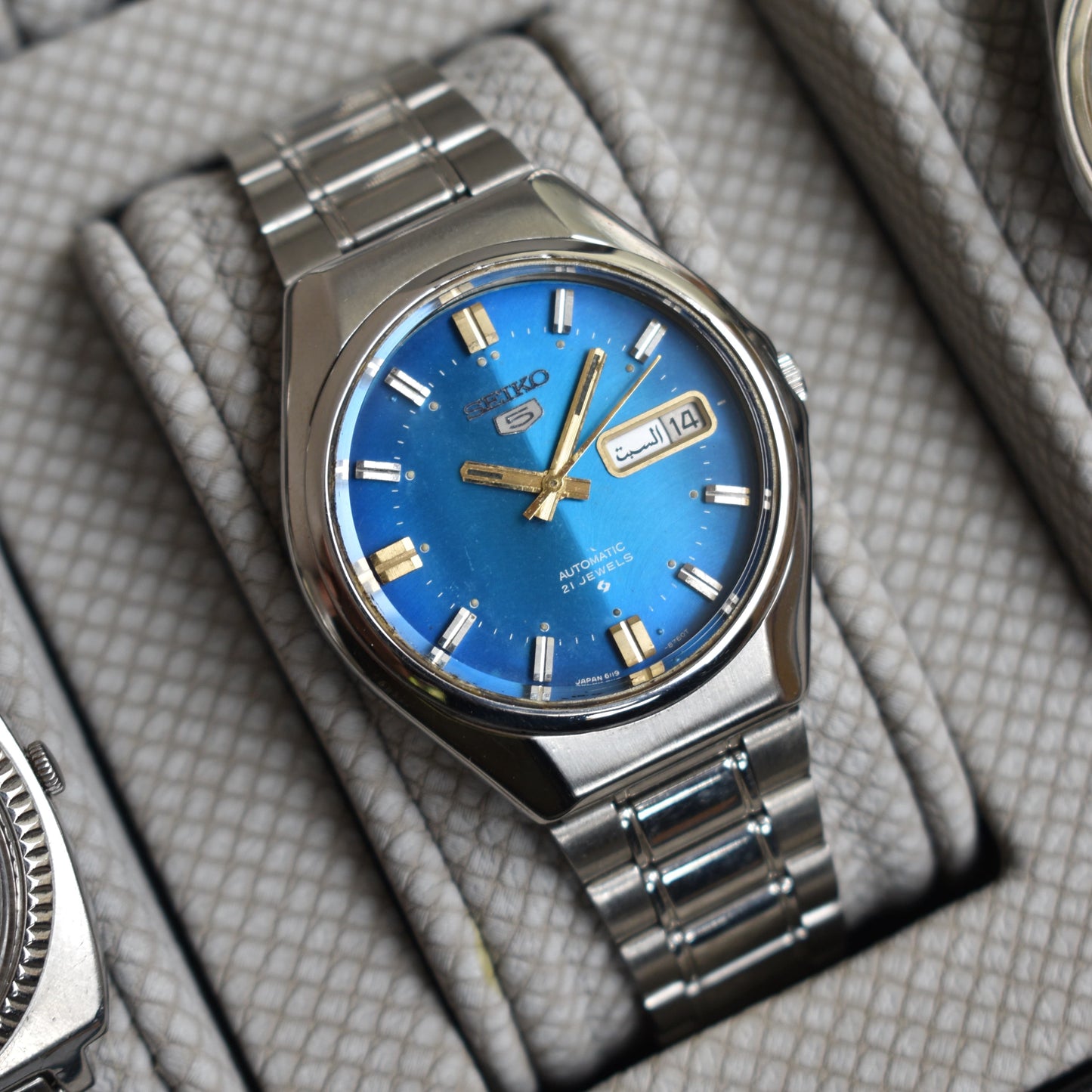 Vintage Seiko 5 Automatic 6119-8620