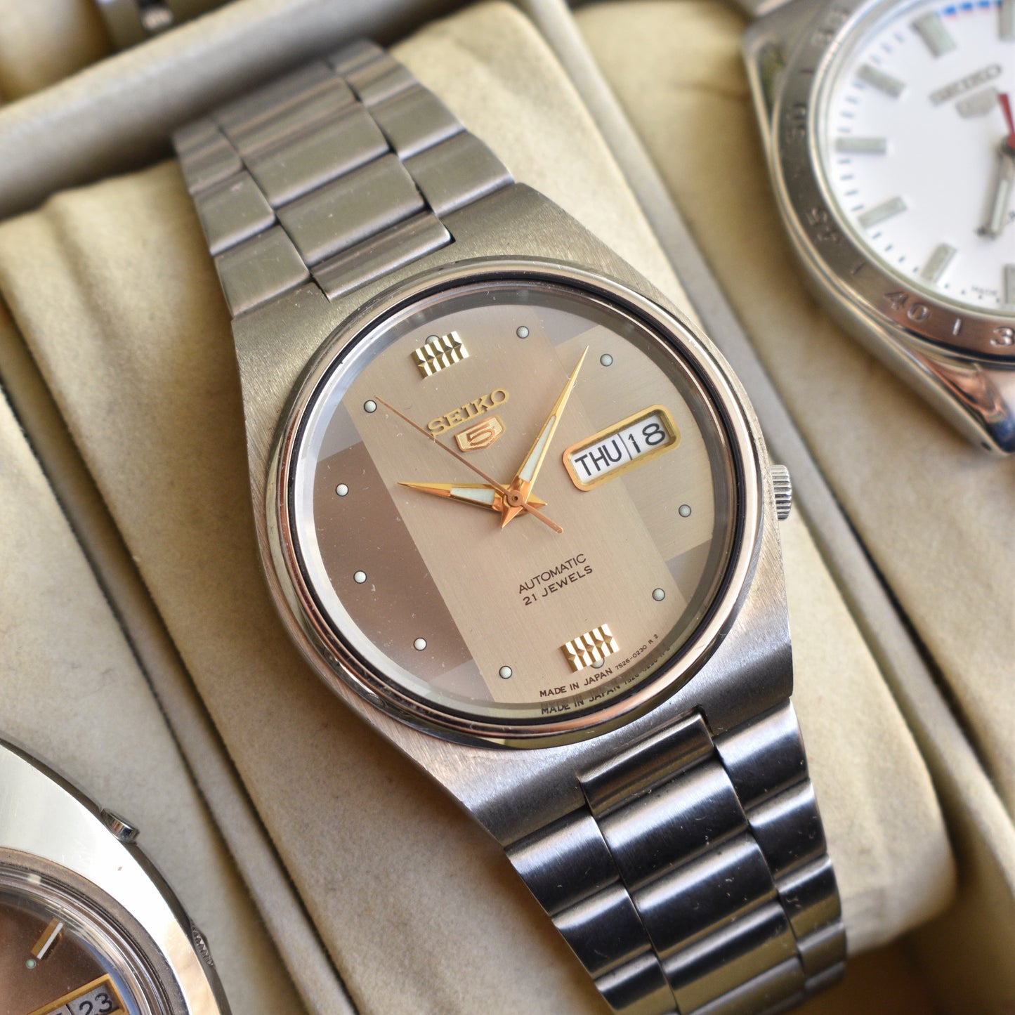 NOS Seiko 5 Automatic Grey Linen