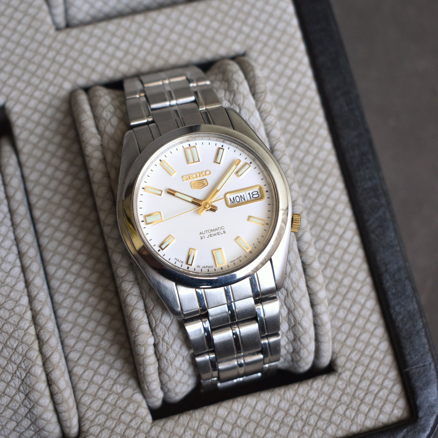 Seiko 5 Automatic SNKE81