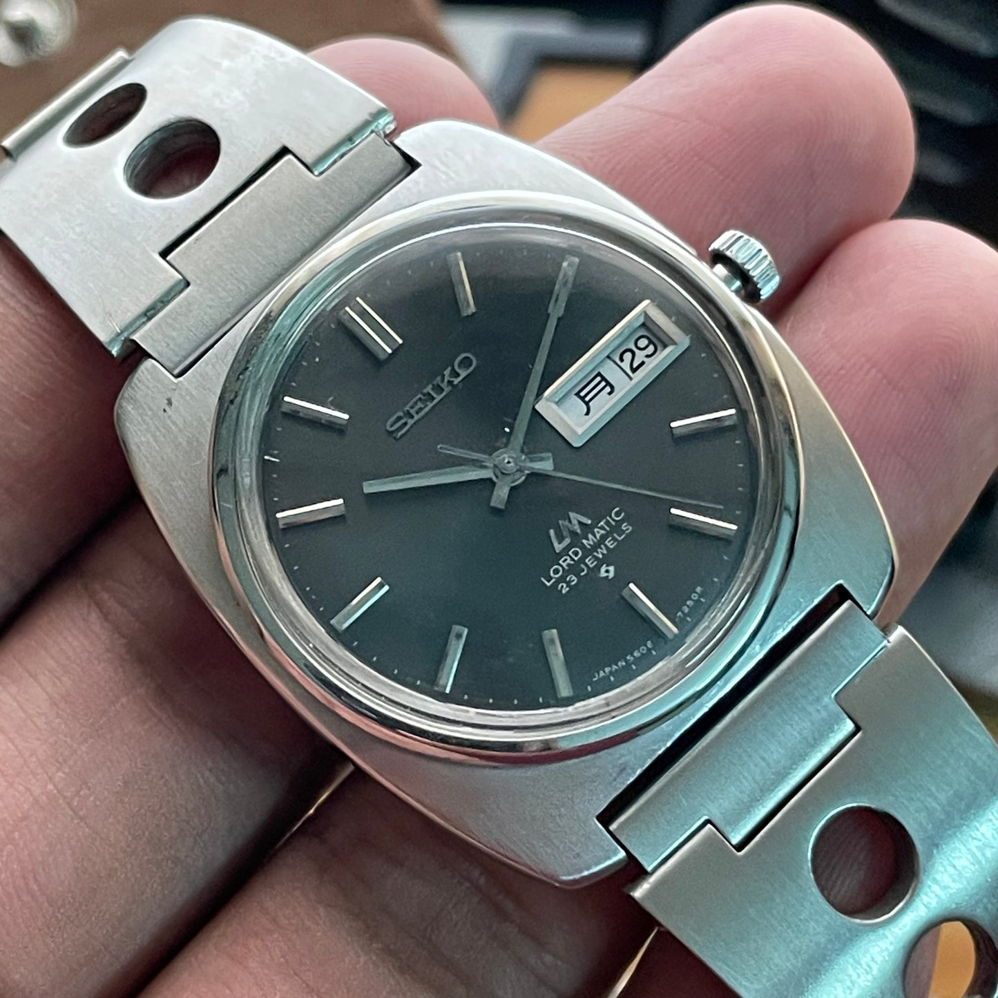 Vintage Seiko Lord Matic 5606-7130