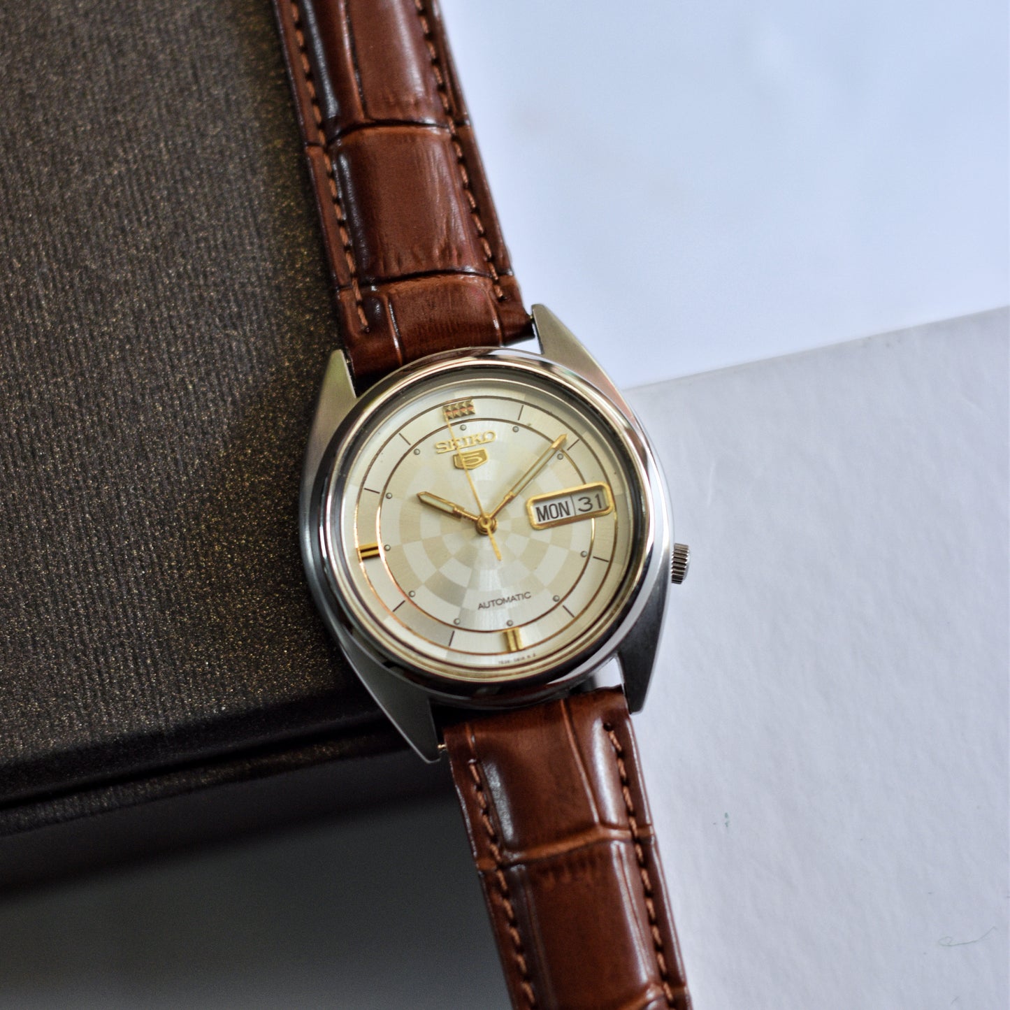 Seiko 5 Automatic SKXV11 Whirlpool Dial W/Strap