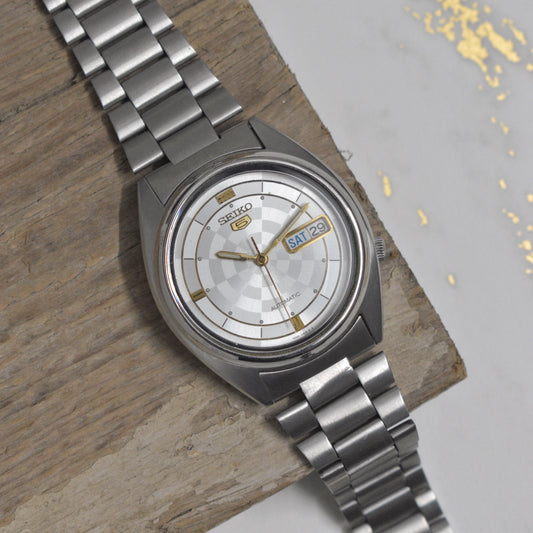 Seiko 5 Automatic SKXV11 Whirlpool Dial W/Strap