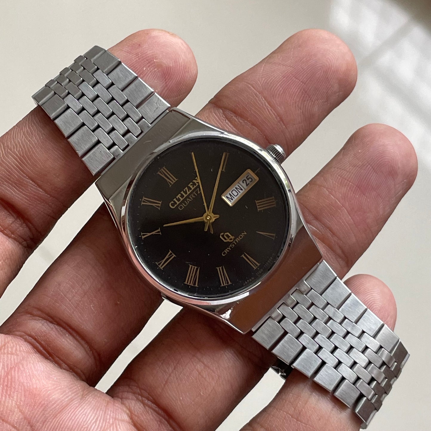 Citizen Quartz Crystron