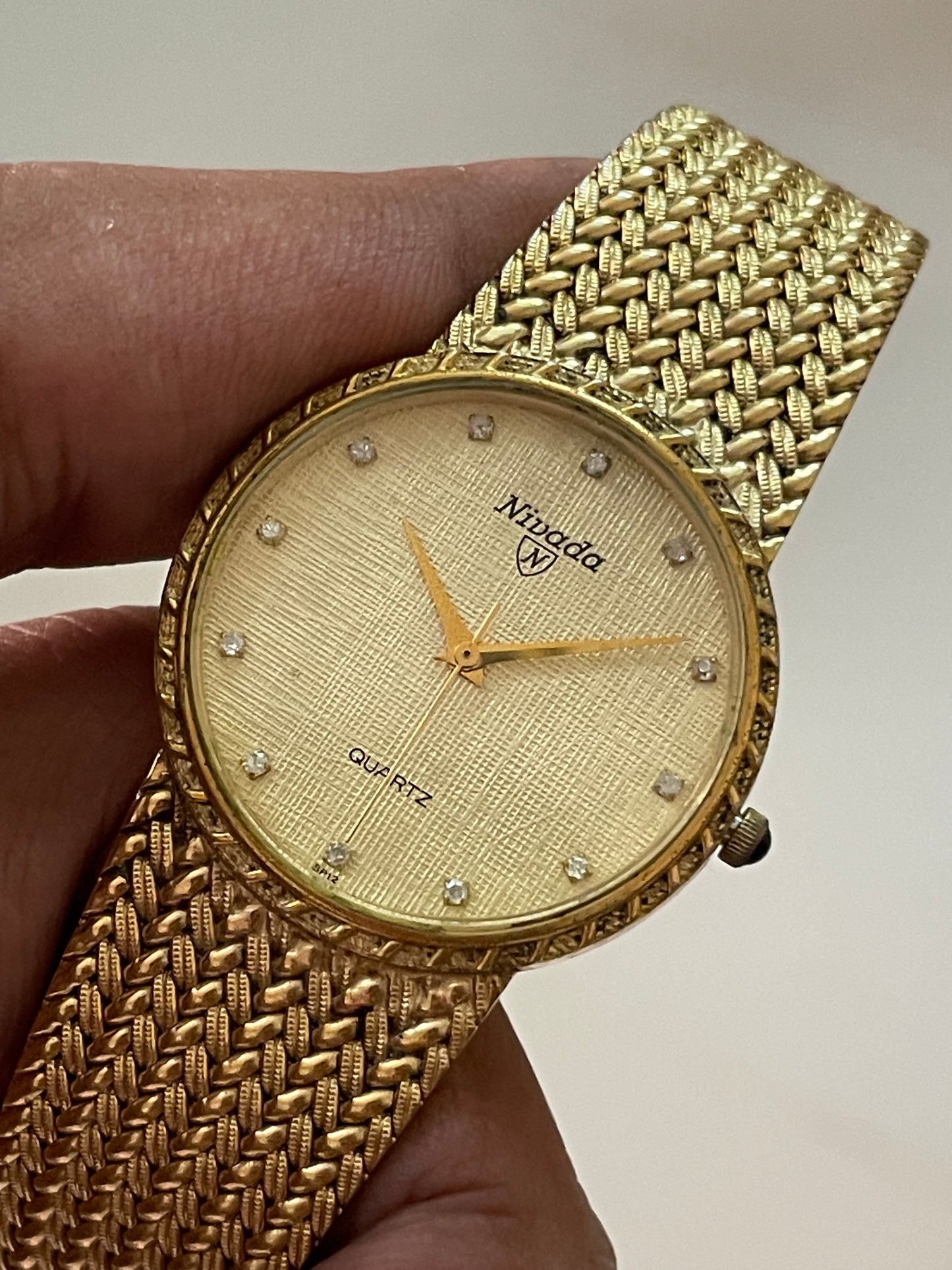 Nivada Yellow Gold Quartz