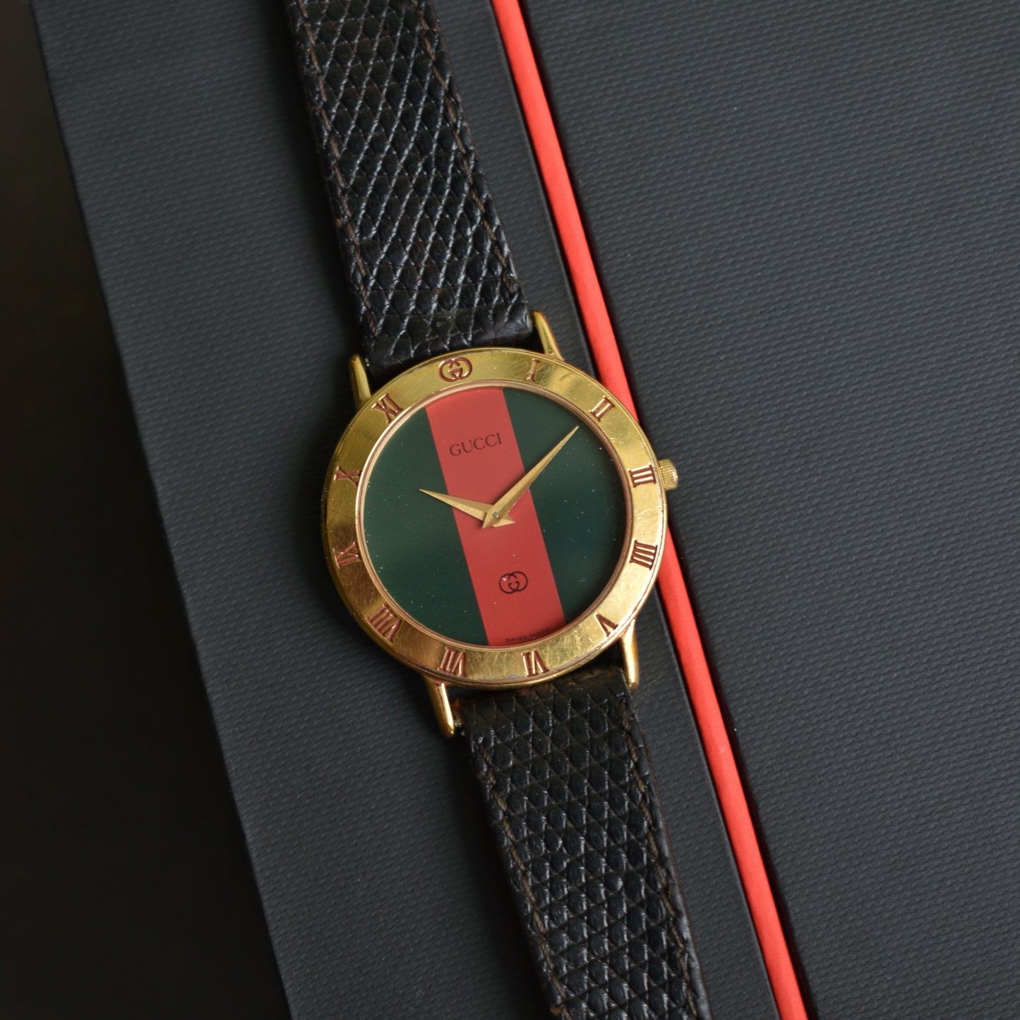 Rare Gucci 3000.2M - 18kt Gold Plated Quartz - Red & Green Sherry Line