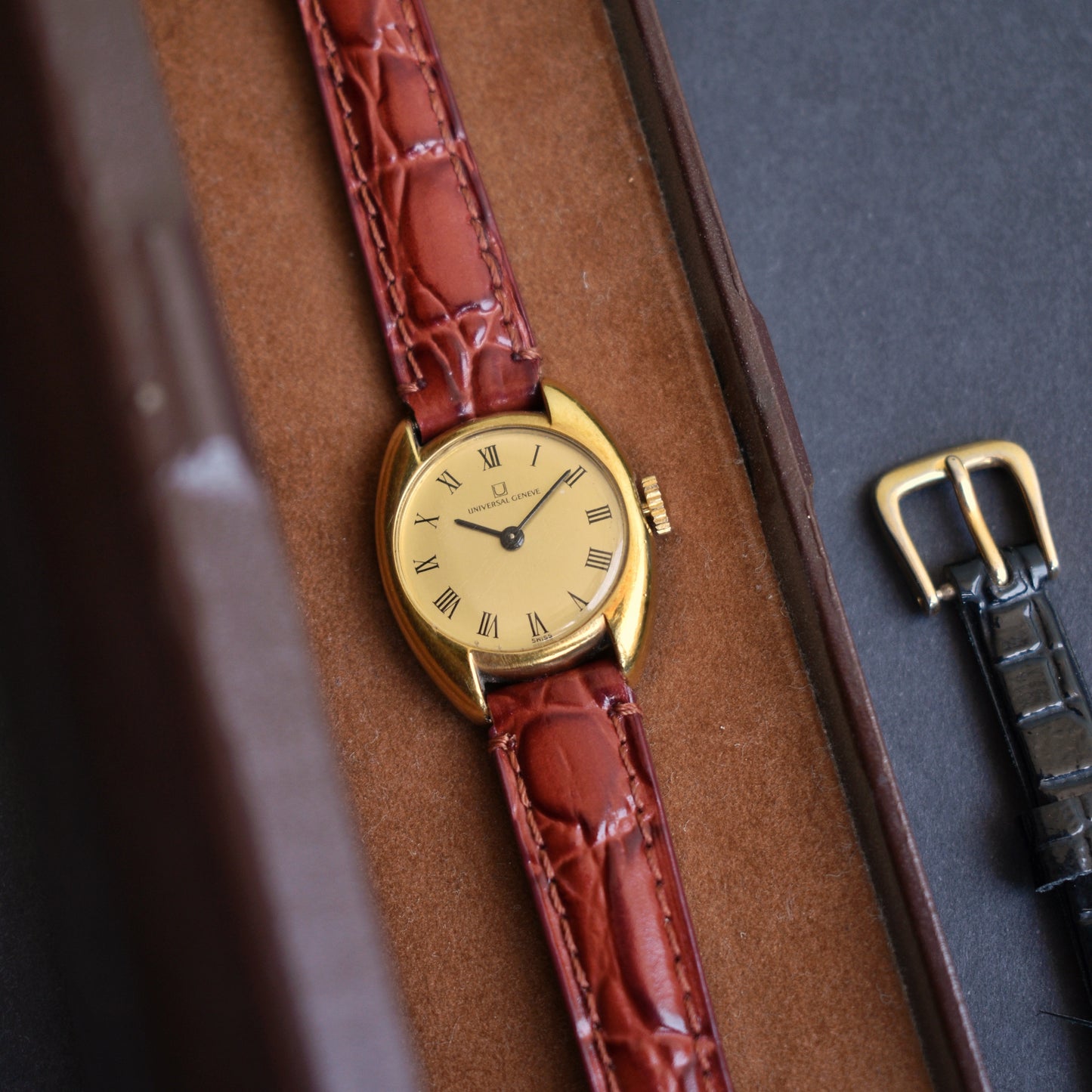 Universal Geneve Manual Wind For Her