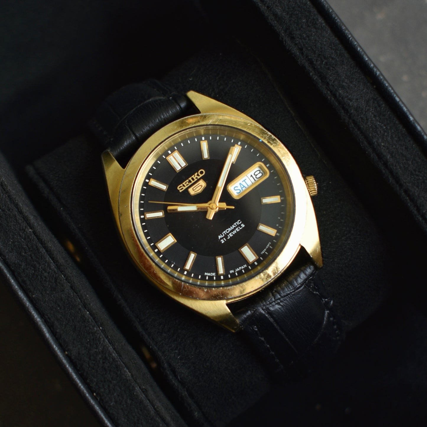 Seiko 5 Automatic Black/Golden SNKF86J1