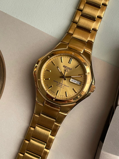New Old Stock Seiko 5 Automatic Watch – With Original Box – Collector’s Piece from Zaeem Watches