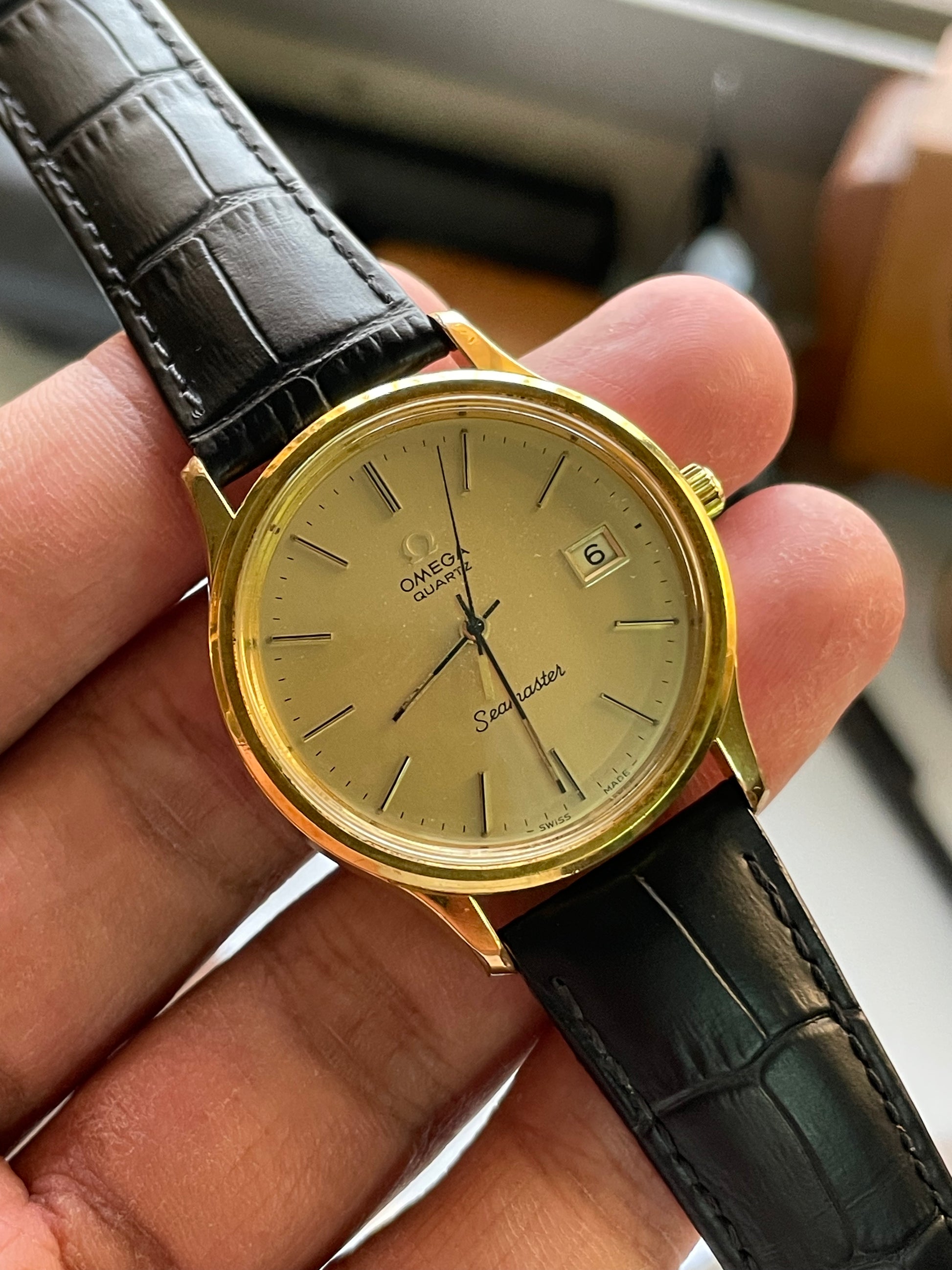 Omega Seamaster Quartz – Brushed Dial with Original Omega Buckle – Vintage Style from Zaeem Watches