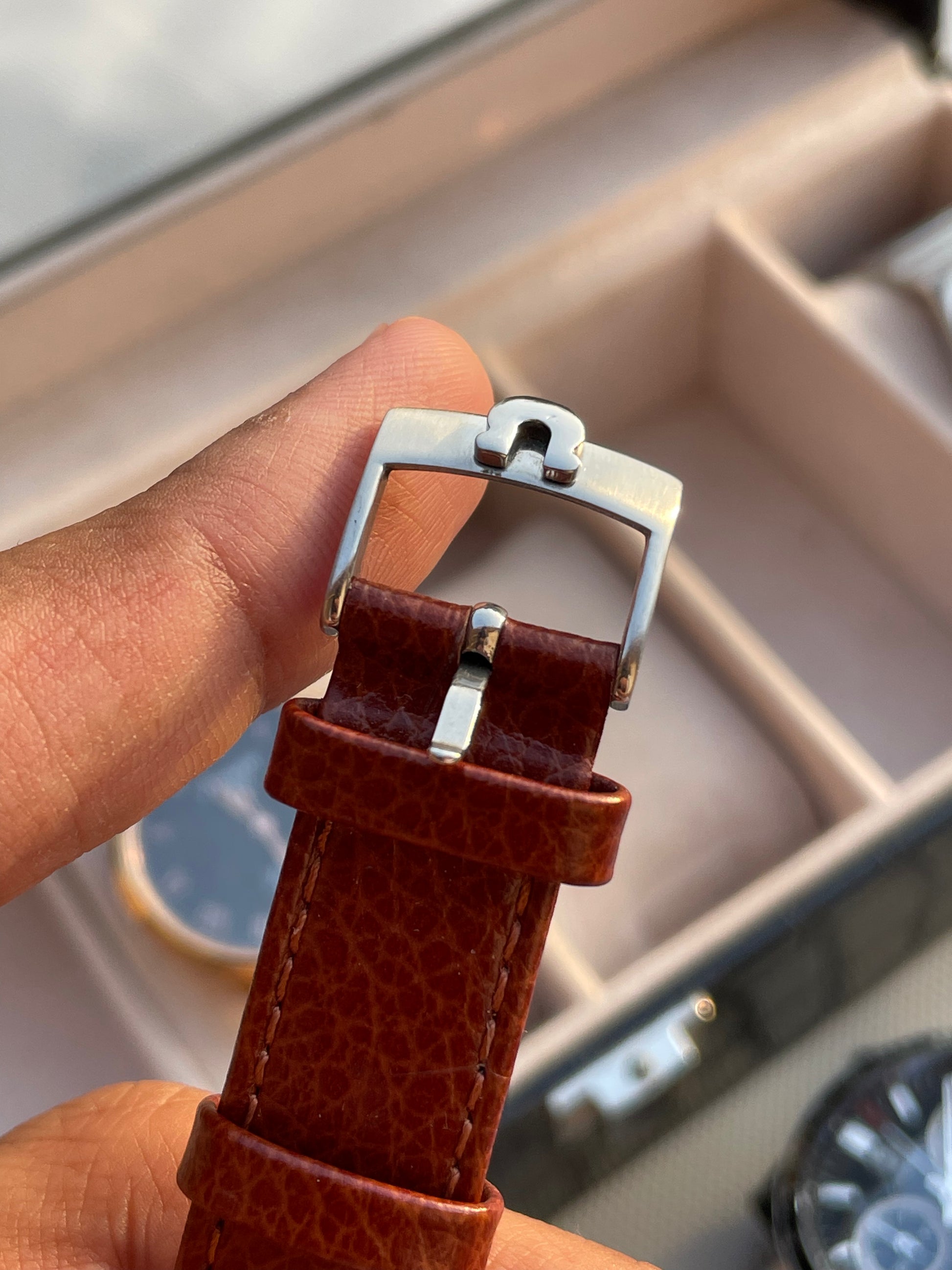 Omega Geneve Manual Wind – Elegant Vintage Swiss Watch from Zaeem Watches