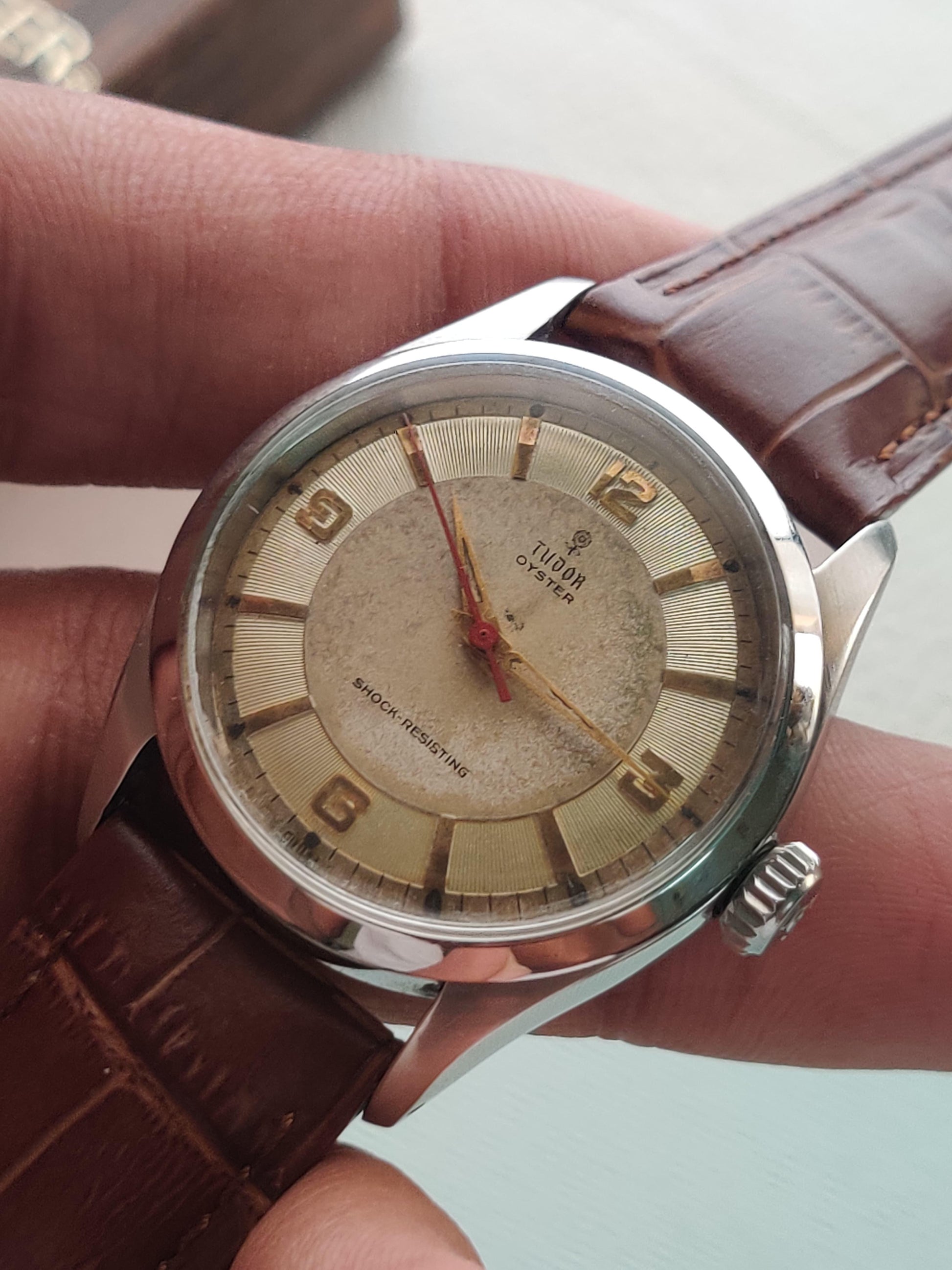 Tudor Oyster Vintage Watch – Classic Rolex Sub-Brand Design from Zaeem Watches