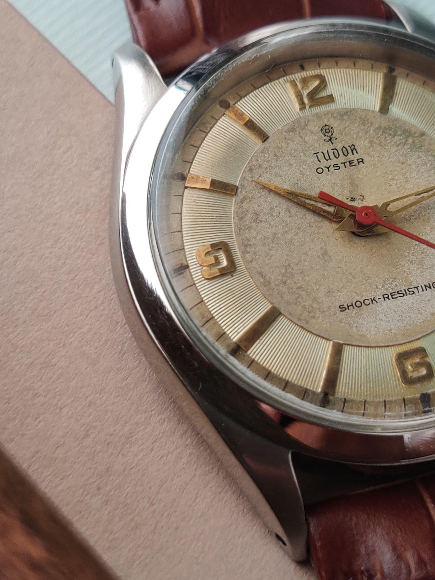 Tudor Oyster Vintage Watch – Classic Rolex Sub-Brand Design from Zaeem Watches