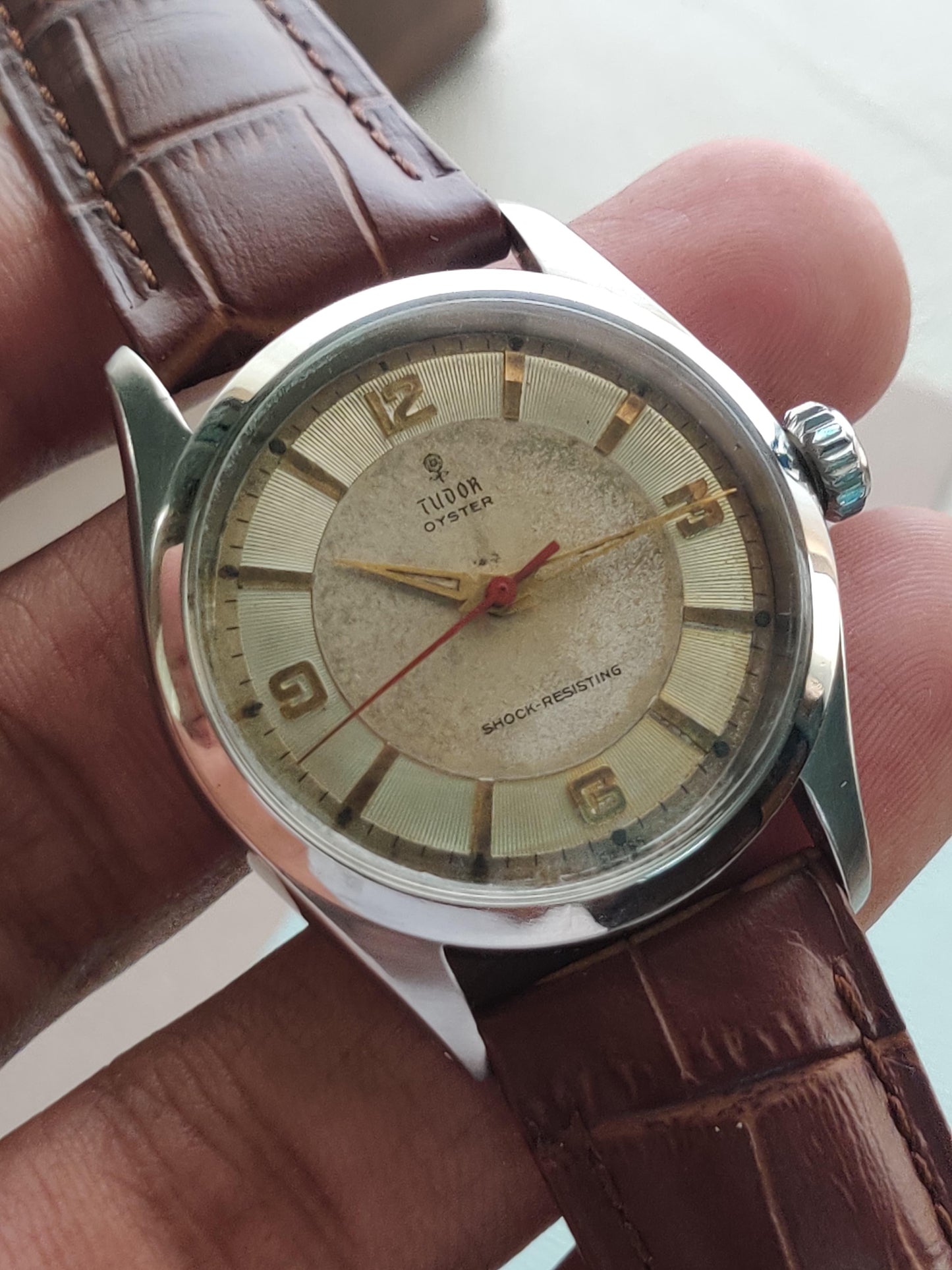 Tudor Oyster Vintage Watch – Classic Rolex Sub-Brand Design from Zaeem Watches